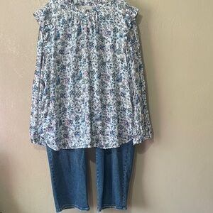 Outfit Bundle LOFT XXL Floral Shirt Blue Pink Accents Clip Darts Jeans 24W